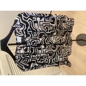 Richard Allan x H&M Black Cream Geometric Top Blouse Size 10